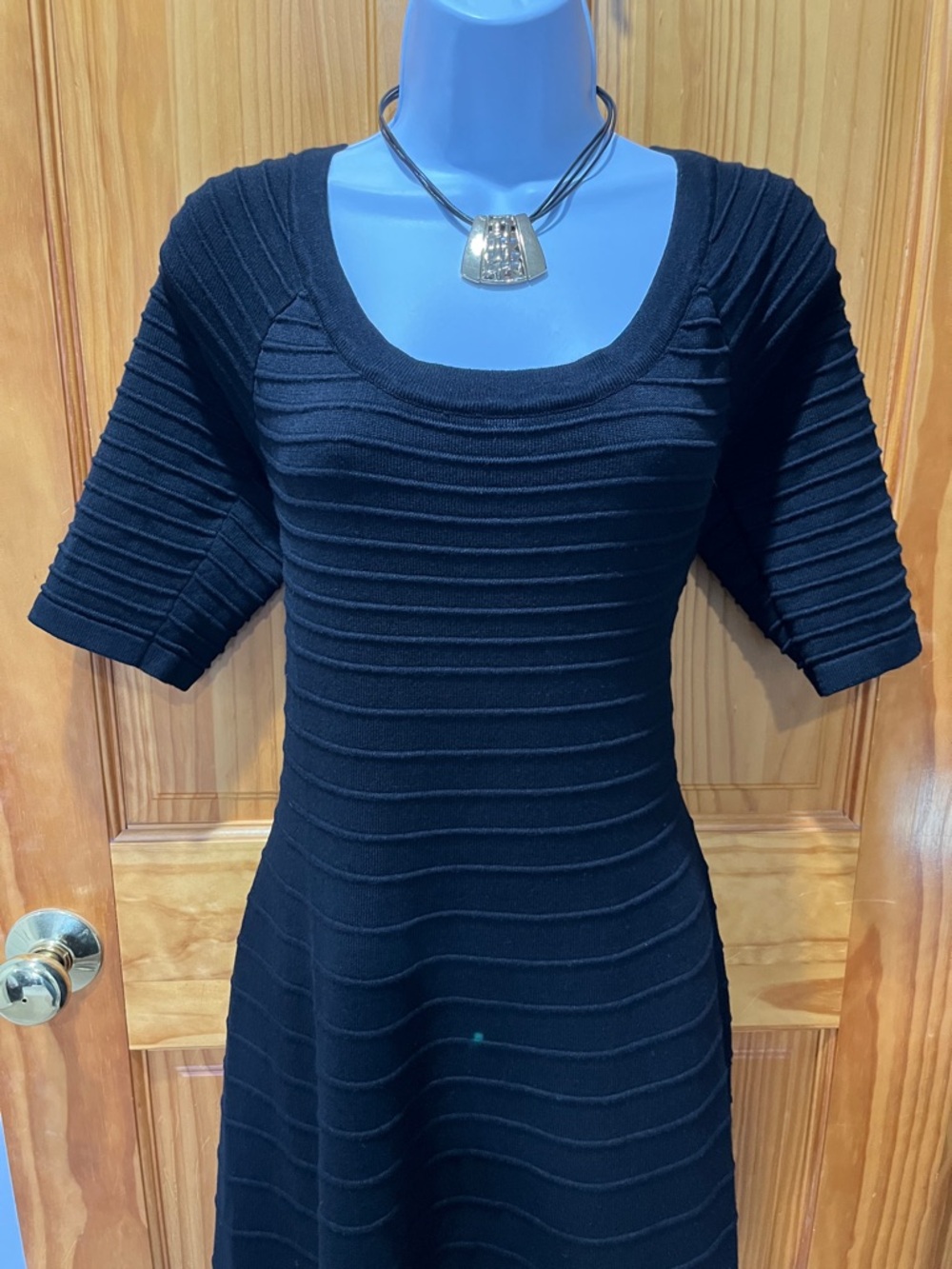 Takara Black Ribbed Scoop-Neck Midi Dress - Picture 4 of 8